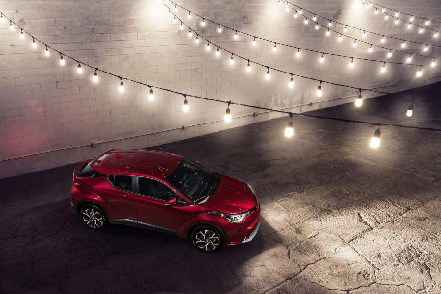  Toyota C-HR 2016 года  (WW) (фото 47 из 53)